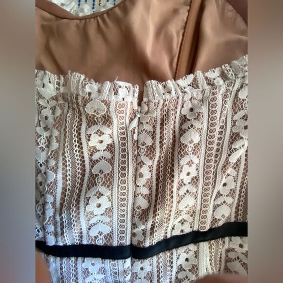 For Love & Lemons Womens Size M Dakota Mini Dress Lace Belt Black NWT - Picture 11 of 16